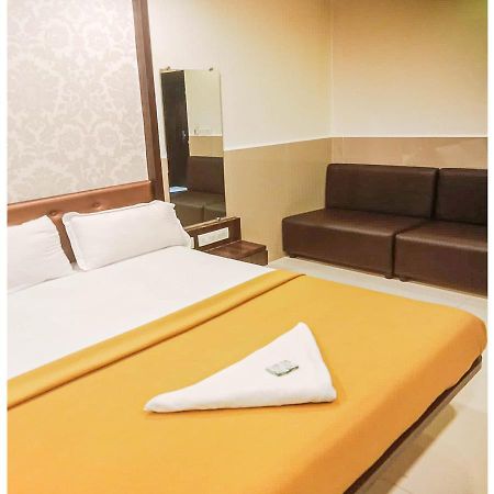 Gurukripa Nx Lodging By WB Inn Thane Bagian luar foto